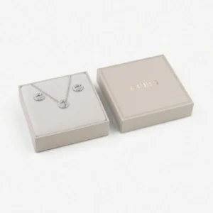 Guess G Crystal-Ohrringe und Armband-Set JUBS05113JWRHT/U